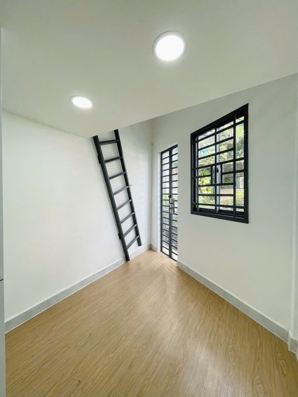 z7429984917420_16b8a2f1f1238f60dfc9c6689bad8d74