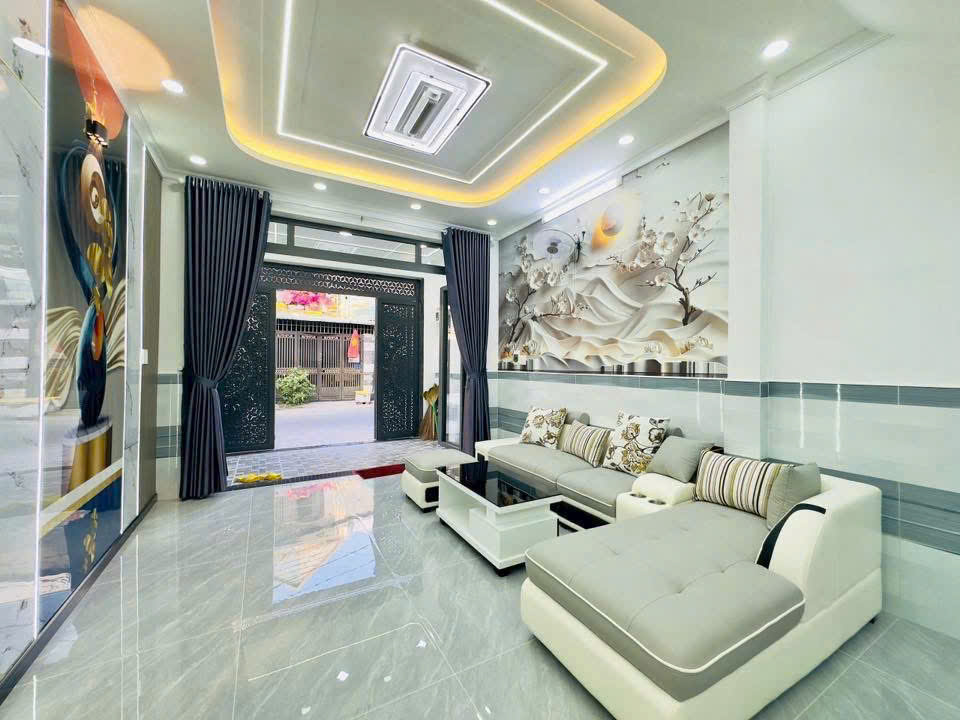 z7453056424215_90079659b125f3415408543df91c69a2